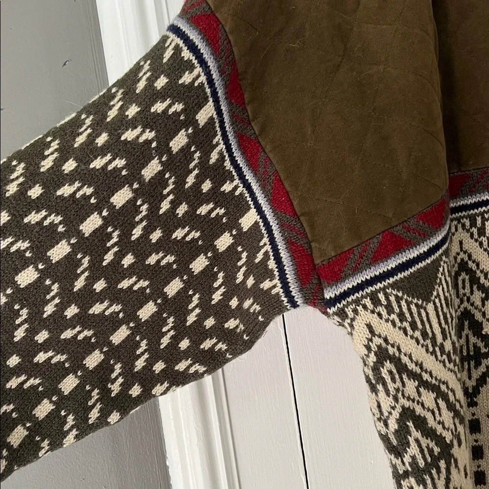Nordic Pattern Sweater - Picture 7 of 7